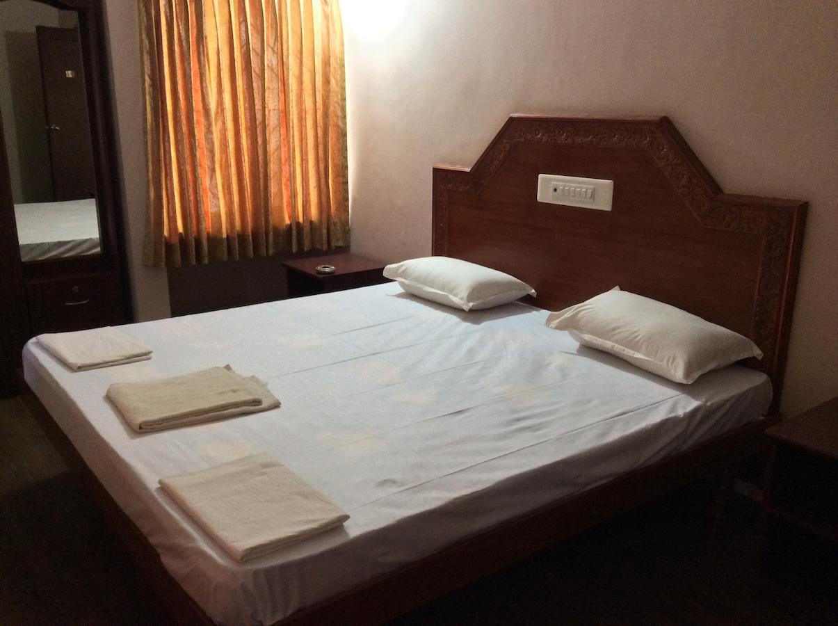 Sakthi Lodge Dharapuram Ruang foto